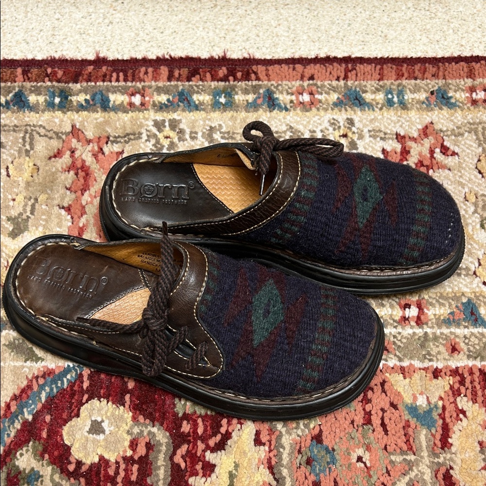 ✨SOLD✨Born Women's Multicolor Slip-On Loafers
